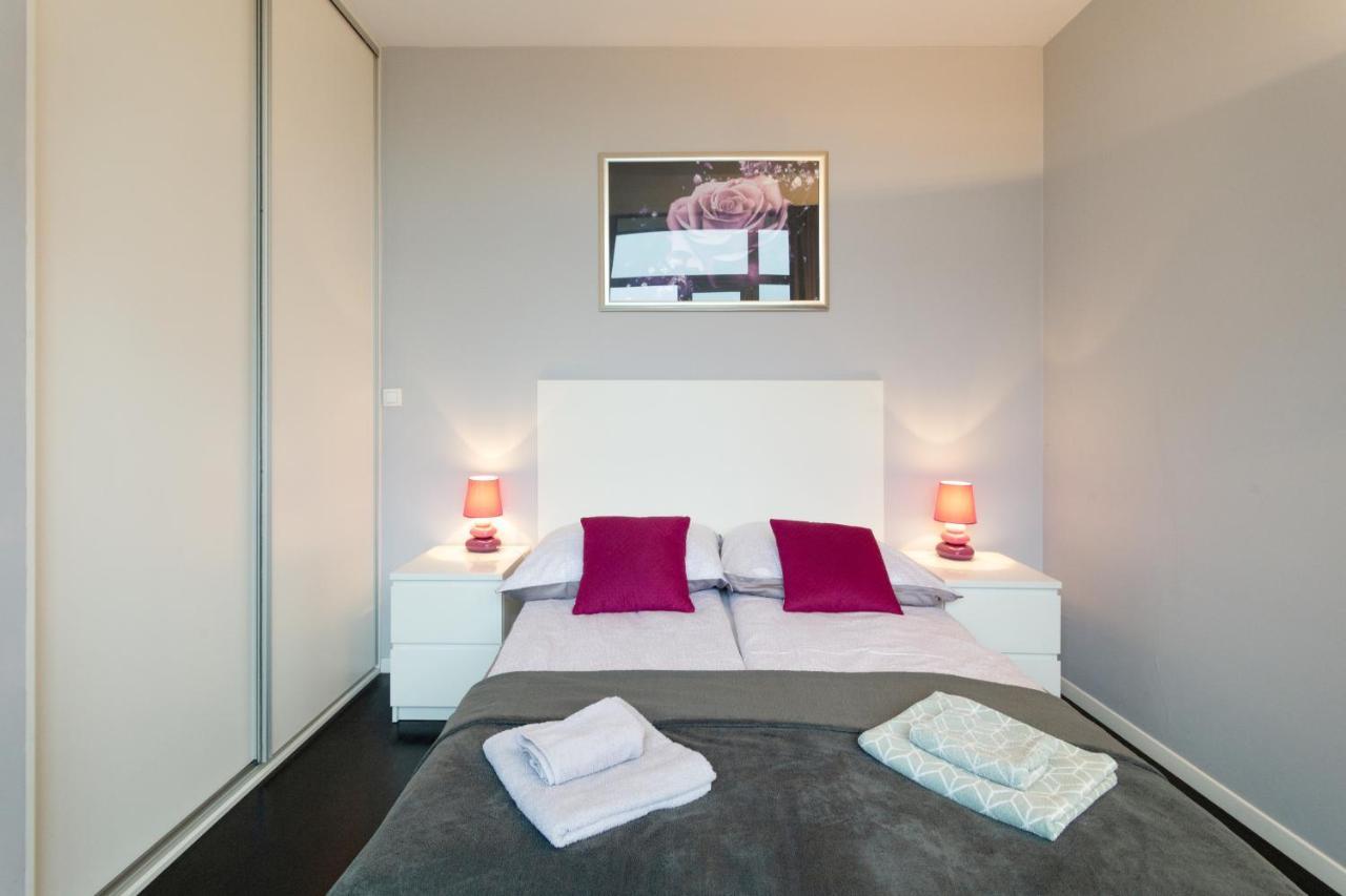 Secret Charm Fully Equipped Apt With Balcony Красков Екстериор снимка