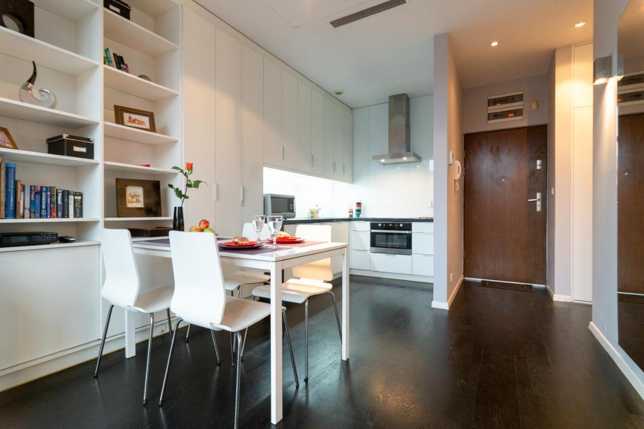 Secret Charm Fully Equipped Apt With Balcony Красков Екстериор снимка
